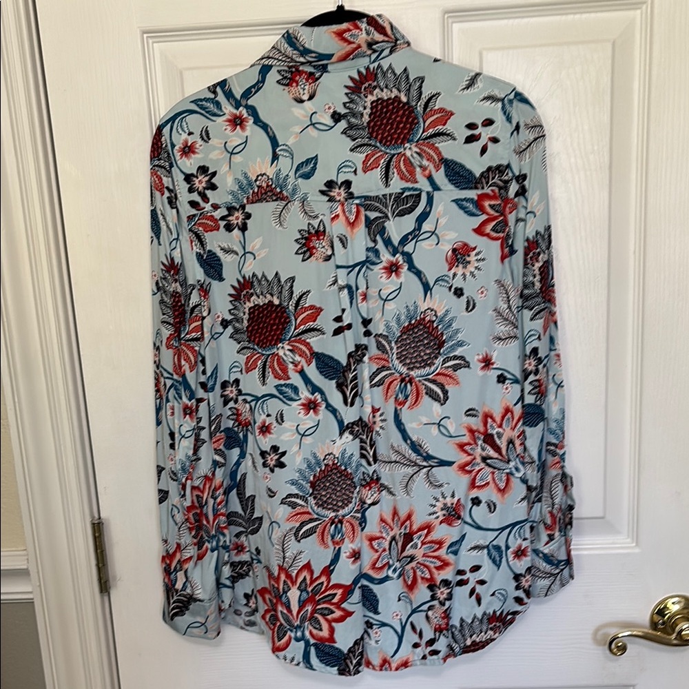 Chico's Button Front Blouse with Vibrant Tropical Floral Print BOHO Summer - Picture 9 of 10